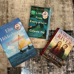 Book bundle / lot: Little Fires Everywhere, Virgin River, 21 Summers.